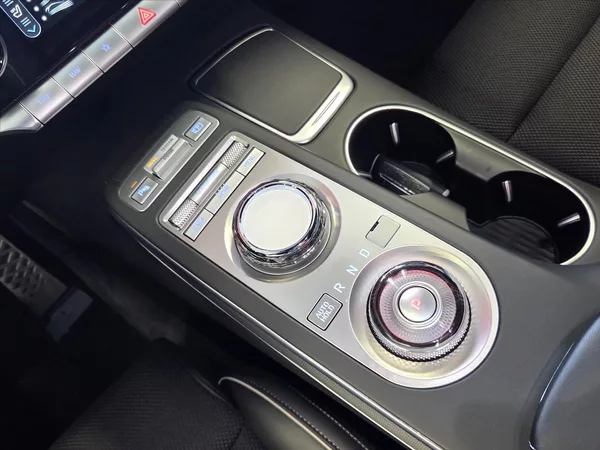 Genesis GV70 2,2 D AWD Sport Technik paket - foto 21