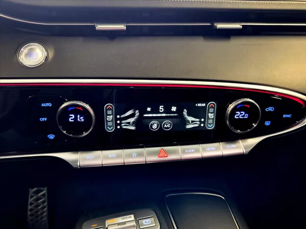 Genesis GV70 2,2 D AWD Sport Technik paket - foto 23