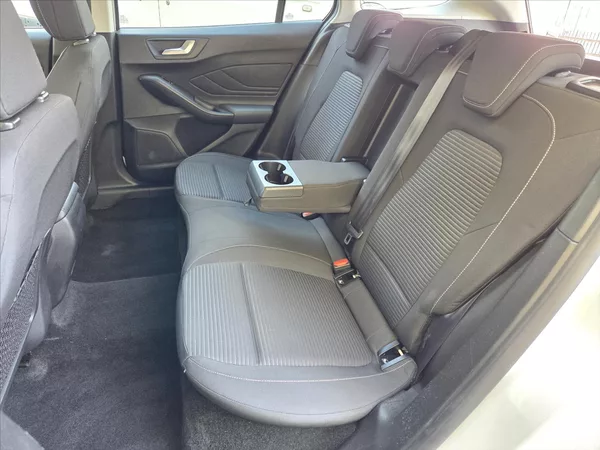 Ford Focus 1,5 EcoBlue 88kW 8A/T Titanium - foto 9