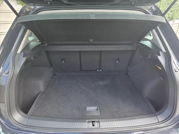 Volkswagen Tiguan 2,0 TDi 4Mot DSG Highline ČR 1 - foto 12