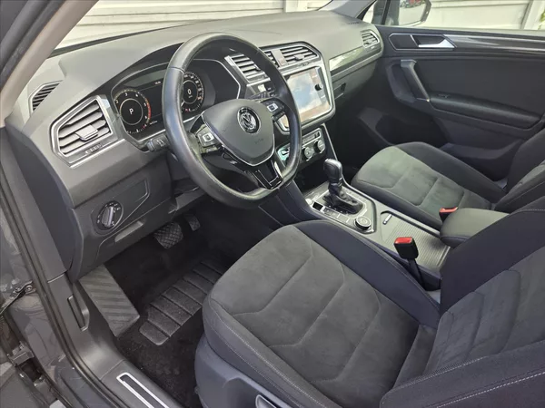 Volkswagen Tiguan 2,0 TDi 4Mot DSG Highline ČR 1 - foto 9