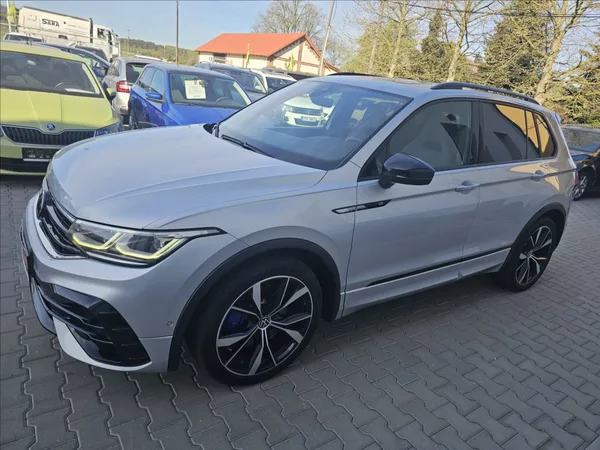 Volkswagen Tiguan 2,0 TSi BT235KW D7 R DPH NAVI - foto 10