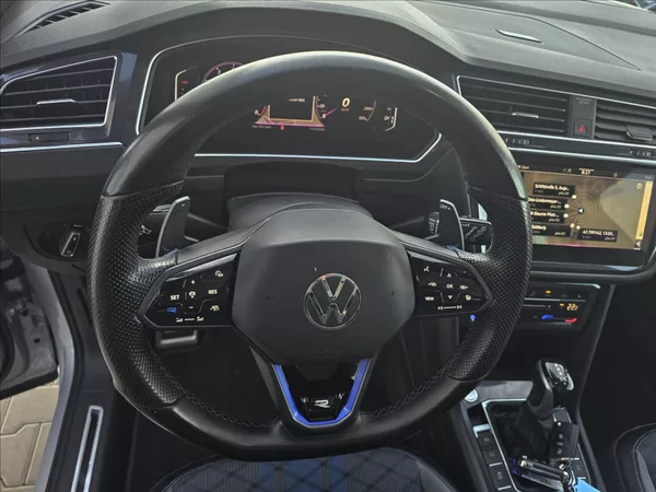 Volkswagen Tiguan 2,0 TSi BT235KW D7 R DPH NAVI - foto 12