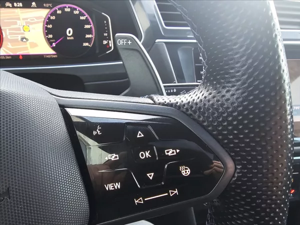 Volkswagen Tiguan 2,0 TSi BT235KW D7 R DPH NAVI - foto 18