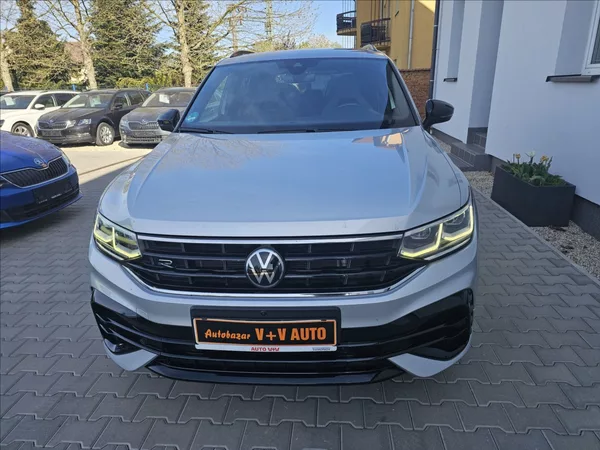 Volkswagen Tiguan 2,0 TSi BT235KW D7 R DPH NAVI - foto 2