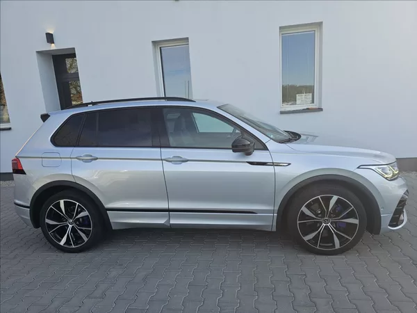 Volkswagen Tiguan 2,0 TSi BT235KW D7 R DPH NAVI - foto 5