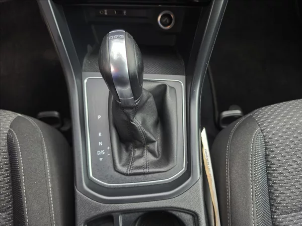 Volkswagen Touran 1,4 TSi 110KW DSG 7 MÍSTNÝ - foto 23