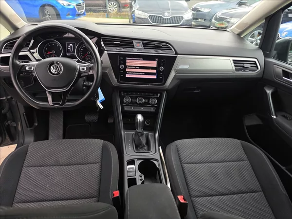 Volkswagen Touran 1,4 TSi 110KW DSG 7 MÍSTNÝ - foto 24