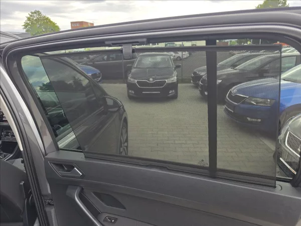 Volkswagen Touran 1,4 TSi 110KW DSG 7 MÍSTNÝ - foto 36