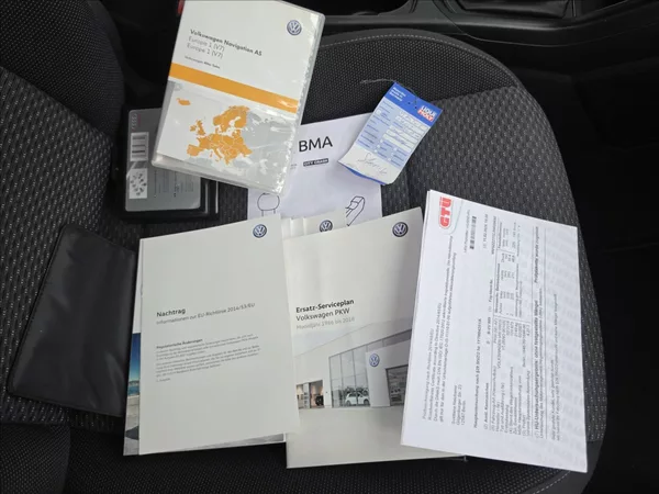 Volkswagen Touran 1,4 TSi 110KW DSG 7 MÍSTNÝ - foto 39
