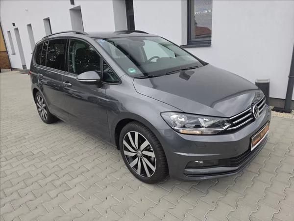 Volkswagen Touran 1,4 TSi 110KW DSG 7 MÍSTNÝ - foto 4