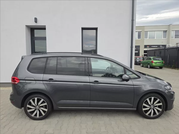 Volkswagen Touran 1,4 TSi 110KW DSG 7 MÍSTNÝ - foto 5