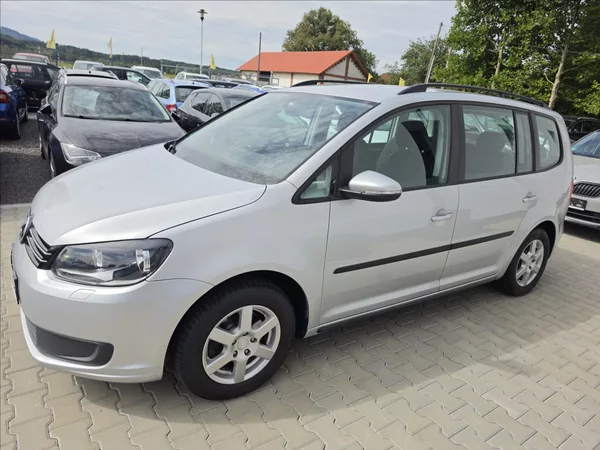 Volkswagen Touran 1,2 TSi 77KW Trend 7 MÍST ALU - foto 10