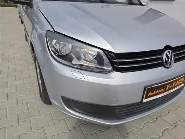 Volkswagen Touran 1,2 TSi 77KW Trend 7 MÍST ALU - foto 39