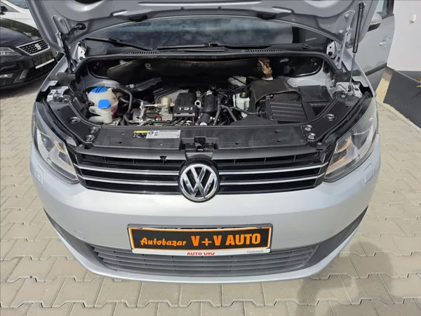 Volkswagen Touran 1,2 TSi 77KW Trend 7 MÍST ALU - foto 40