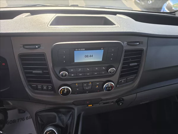 Ford Transit Custom 2,0 TDCi 96KW L2H1 - foto 17