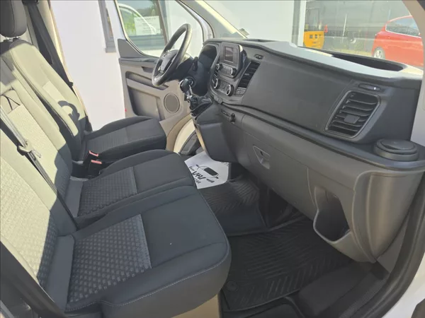 Ford Transit Custom 2,0 TDCi 96KW L2H1 - foto 26