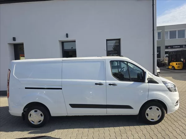 Ford Transit Custom 2,0 TDCi 96KW L2H1 - foto 5