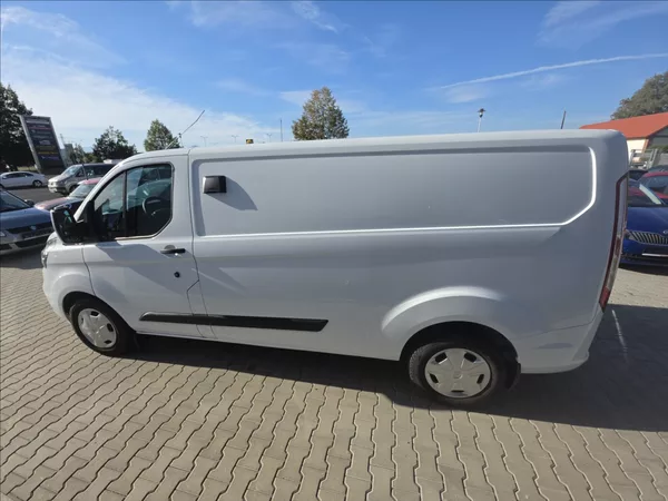 Ford Transit Custom 2,0 TDCi 96KW L2H1 - foto 9