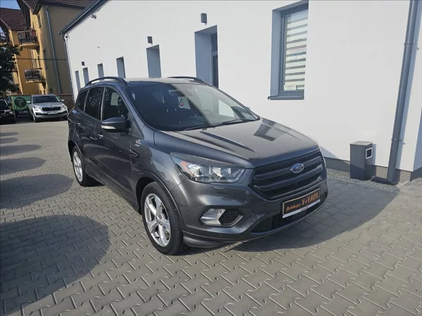 Ford Kuga 2,0 TDCi 110KW STLine KŮŽE NAV