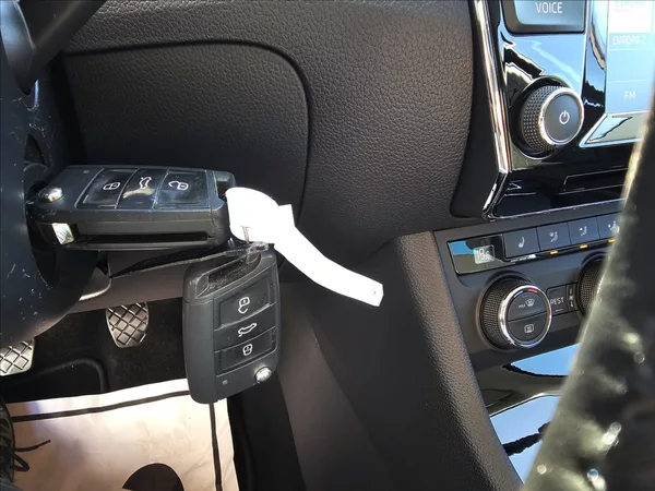 Škoda Superb III 1,4 TSi 110KW Ambition+ - foto 17