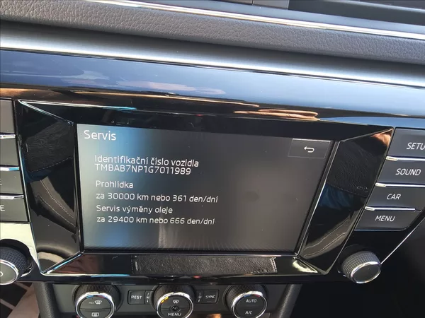 Škoda Superb III 1,4 TSi 110KW Ambition+ - foto 20