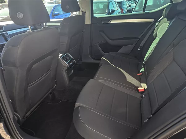 Škoda Superb III 1,4 TSi 110KW Ambition+ - foto 27