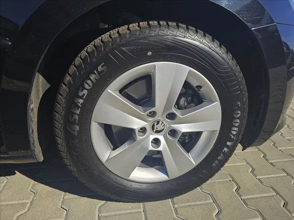 Škoda Superb III 1,4 TSi 110KW Ambition+ - foto 39