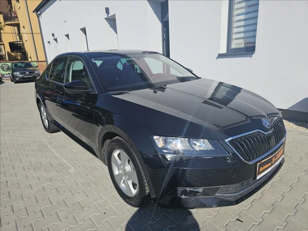 Škoda Superb III 1,4 TSi 110KW Ambition+ - foto 4