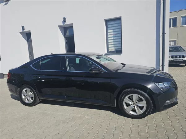 Škoda Superb III 1,4 TSi 110KW Ambition+ - foto 5