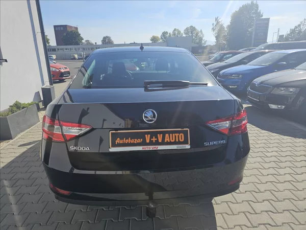 Škoda Superb III 1,4 TSi 110KW Ambition+ - foto 7