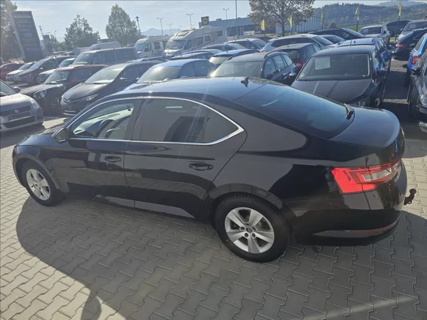 Škoda Superb III 1,4 TSi 110KW Ambition+ - foto 9