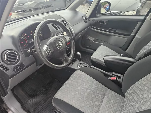 Suzuki SX4 1,6 VVTI 88KW STYLE AUTOMAT - foto 11