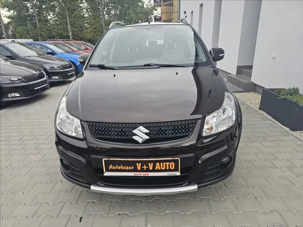 Suzuki SX4 1,6 VVTI 88KW STYLE AUTOMAT - foto 2