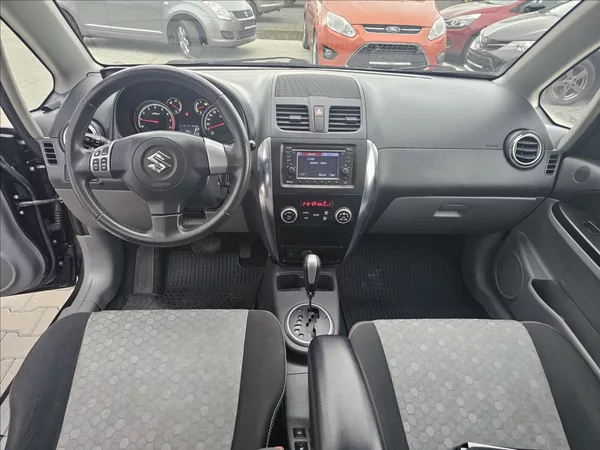Suzuki SX4 1,6 VVTI 88KW STYLE AUTOMAT - foto 22