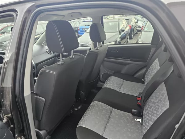 Suzuki SX4 1,6 VVTI 88KW STYLE AUTOMAT - foto 23