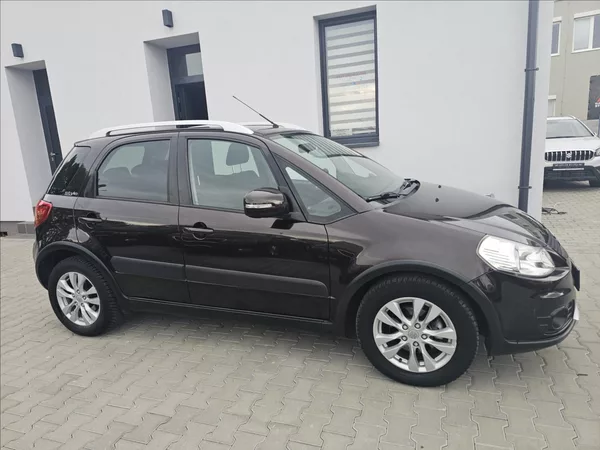 Suzuki SX4 1,6 VVTI 88KW STYLE AUTOMAT - foto 5
