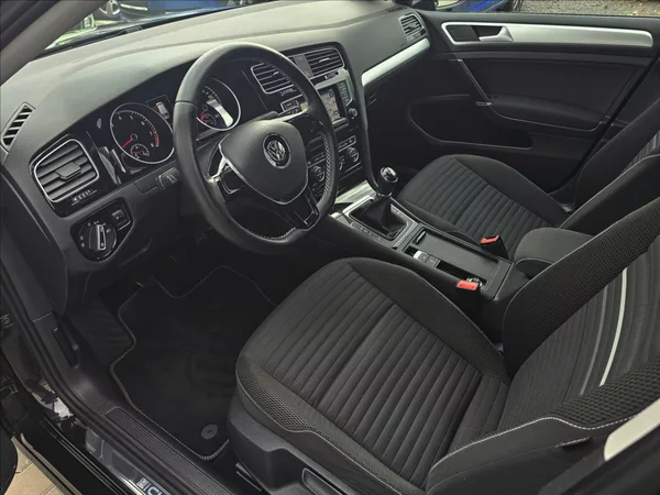 Volkswagen Golf VII 1,4TSi 92KW CUP NAVI - foto 11
