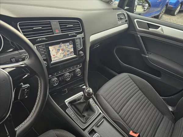 Volkswagen Golf VII 1,4TSi 92KW CUP NAVI - foto 13