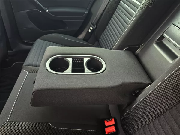 Volkswagen Golf VII 1,4TSi 92KW CUP NAVI - foto 25