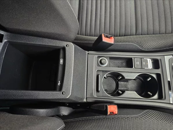 Volkswagen Golf VII 1,4TSi 92KW CUP NAVI - foto 33