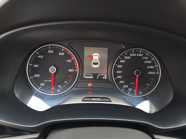Seat Leon 1,4 TSi 92KW FR LED NAVI KŮŽE - foto 16