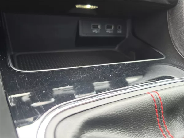 Seat Leon 1,4 TSi 92KW FR LED NAVI KŮŽE - foto 27