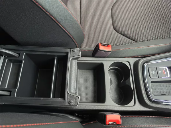 Seat Leon 1,4 TSi 92KW FR LED NAVI KŮŽE - foto 37