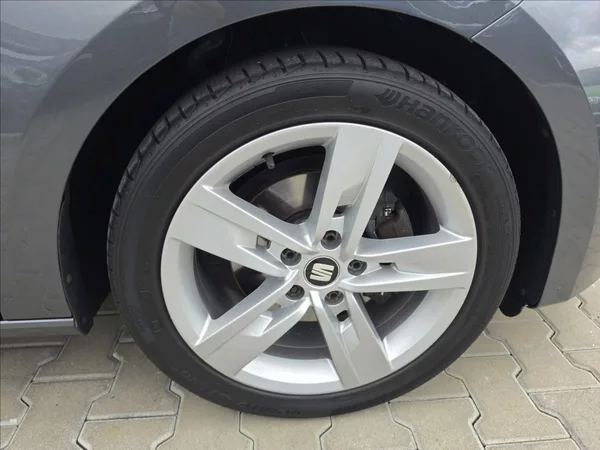 Seat Leon 1,4 TSi 92KW FR LED NAVI KŮŽE - foto 43