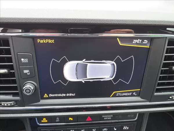 Seat Leon 1,4 TSi 92KW FR LED NAVI KŮŽE - foto 49
