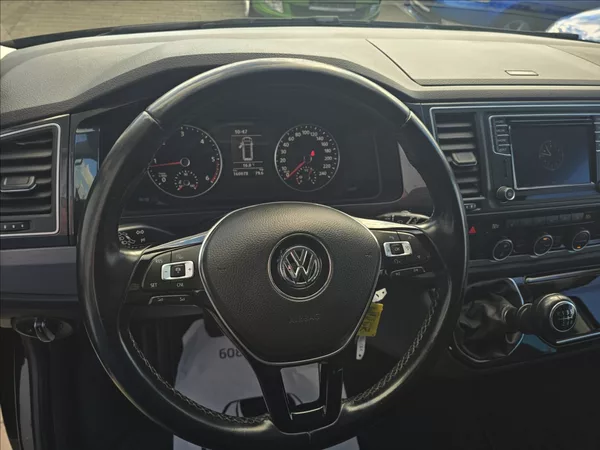 Volkswagen Multivan 2,0 TDi 110 KW Bully 7 míst TZ - foto 12