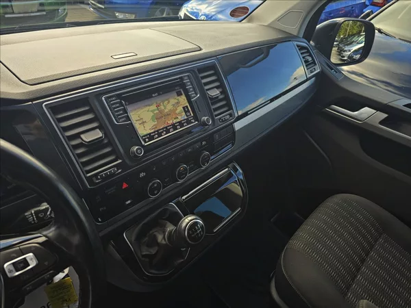 Volkswagen Multivan 2,0 TDi 110 KW Bully 7 míst TZ - foto 13