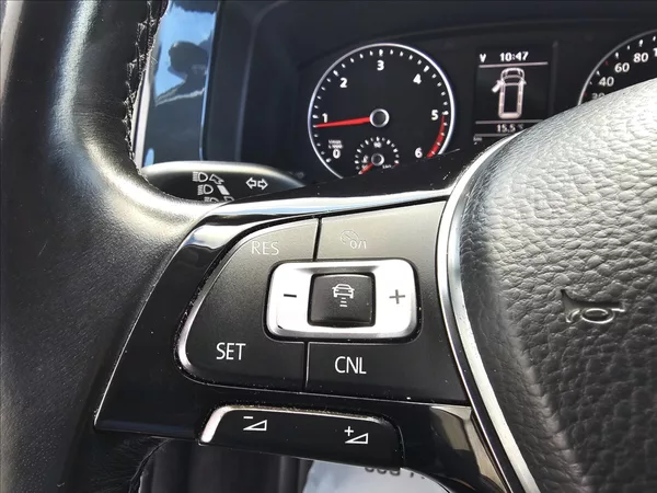 Volkswagen Multivan 2,0 TDi 110 KW Bully 7 míst TZ - foto 16