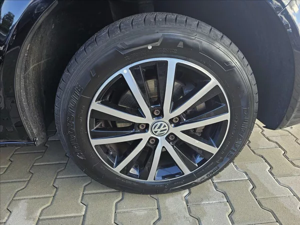 Volkswagen Multivan 2,0 TDi 110 KW Bully 7 míst TZ - foto 36